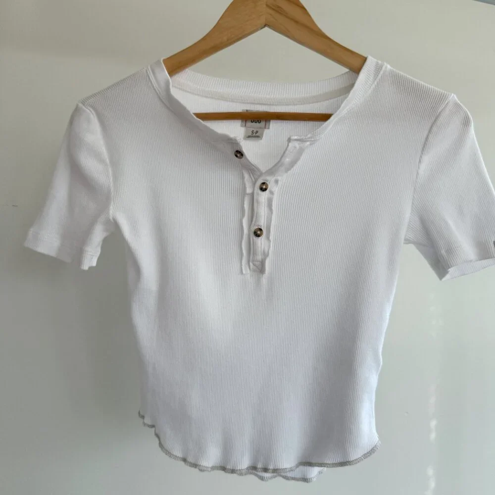 BDG Cropped Ribbed Baby Tee - Picture 8 of 8